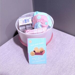 Miniverse Spa - Yuzu Bath Bomb